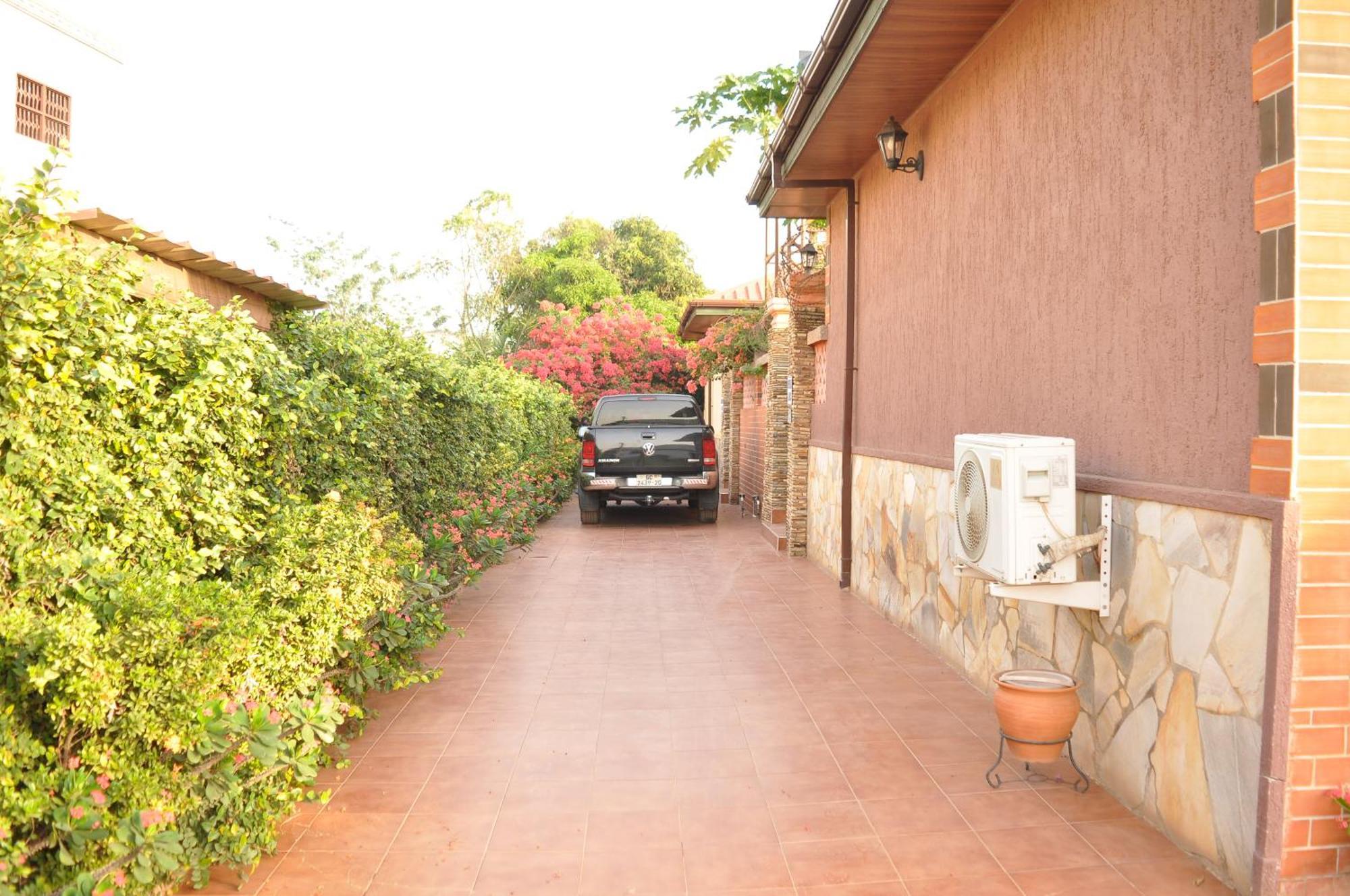 Santa Monica Home Lodge Senchi ภายนอก รูปภาพ