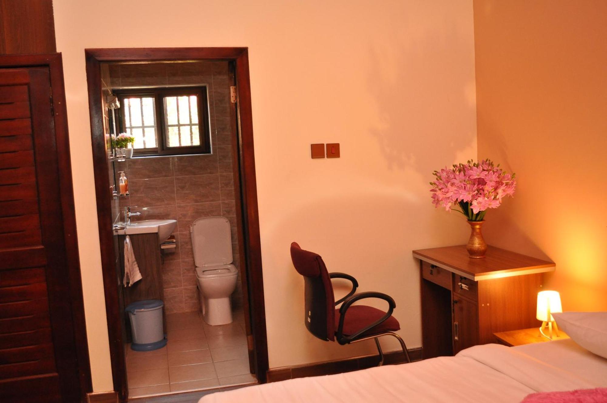 Santa Monica Home Lodge Senchi ภายนอก รูปภาพ