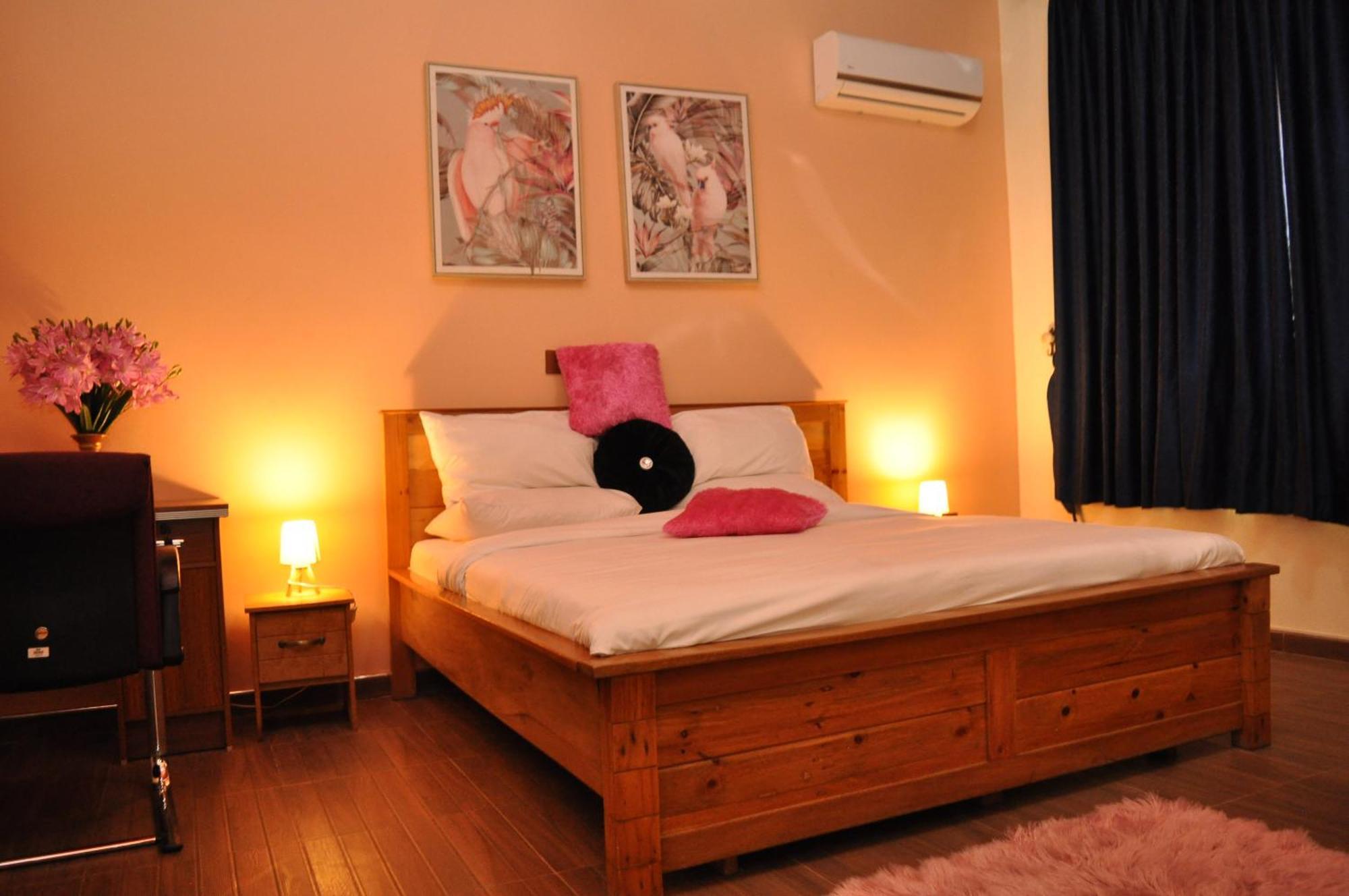 Santa Monica Home Lodge Senchi ภายนอก รูปภาพ