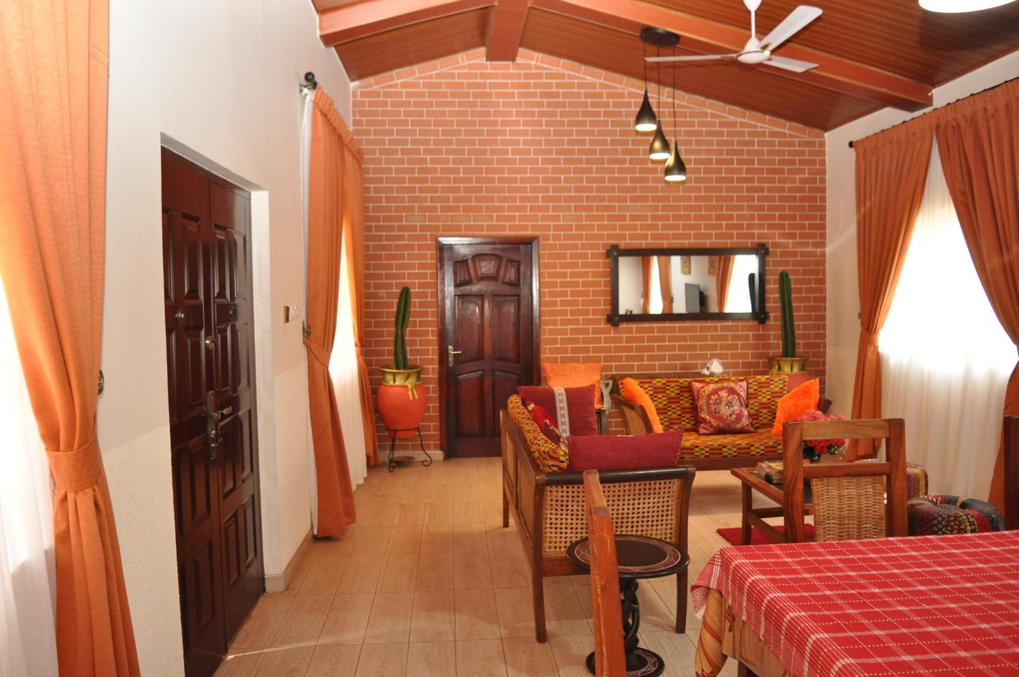 Santa Monica Home Lodge Senchi ภายนอก รูปภาพ