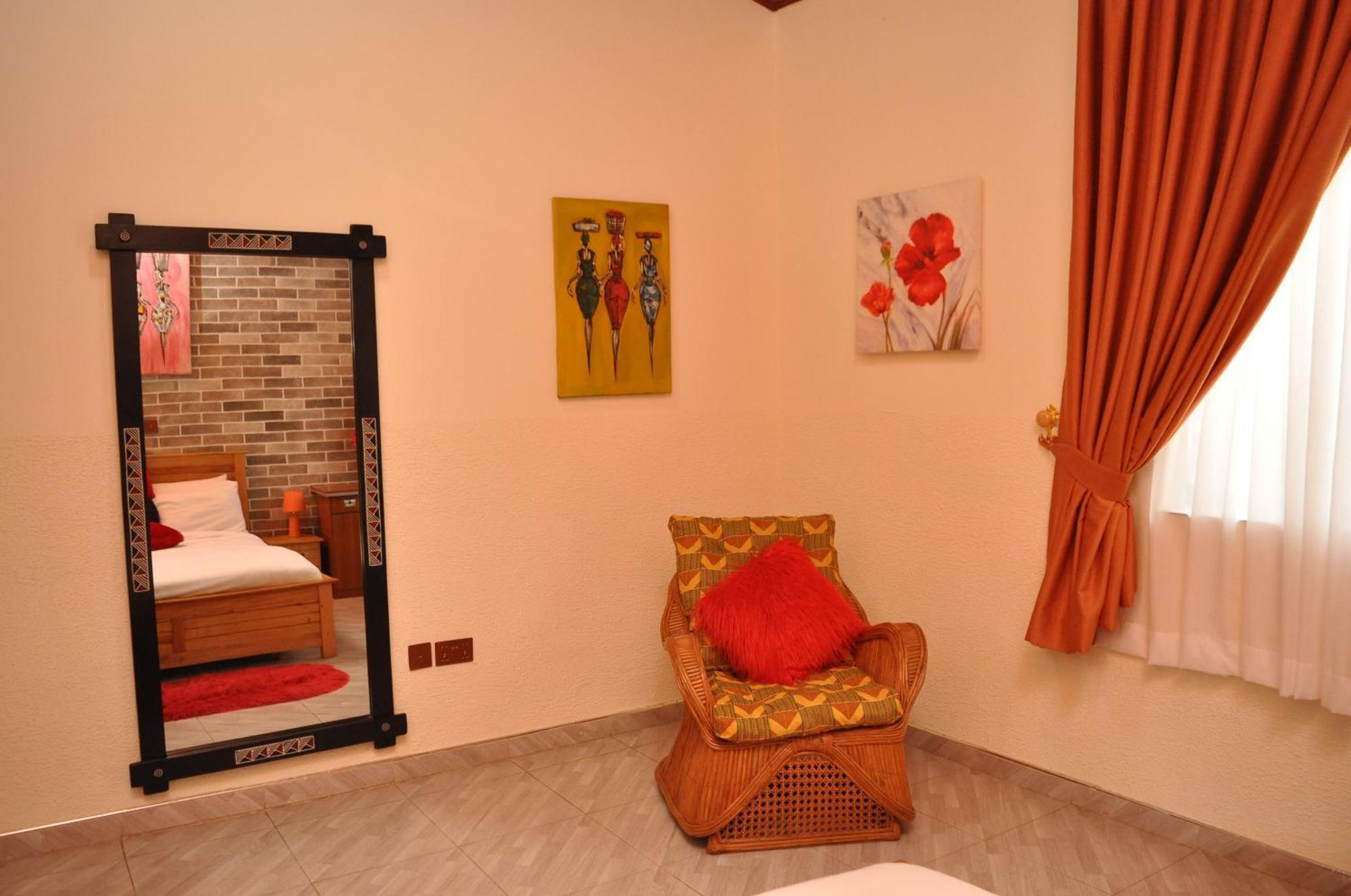 Santa Monica Home Lodge Senchi ภายนอก รูปภาพ