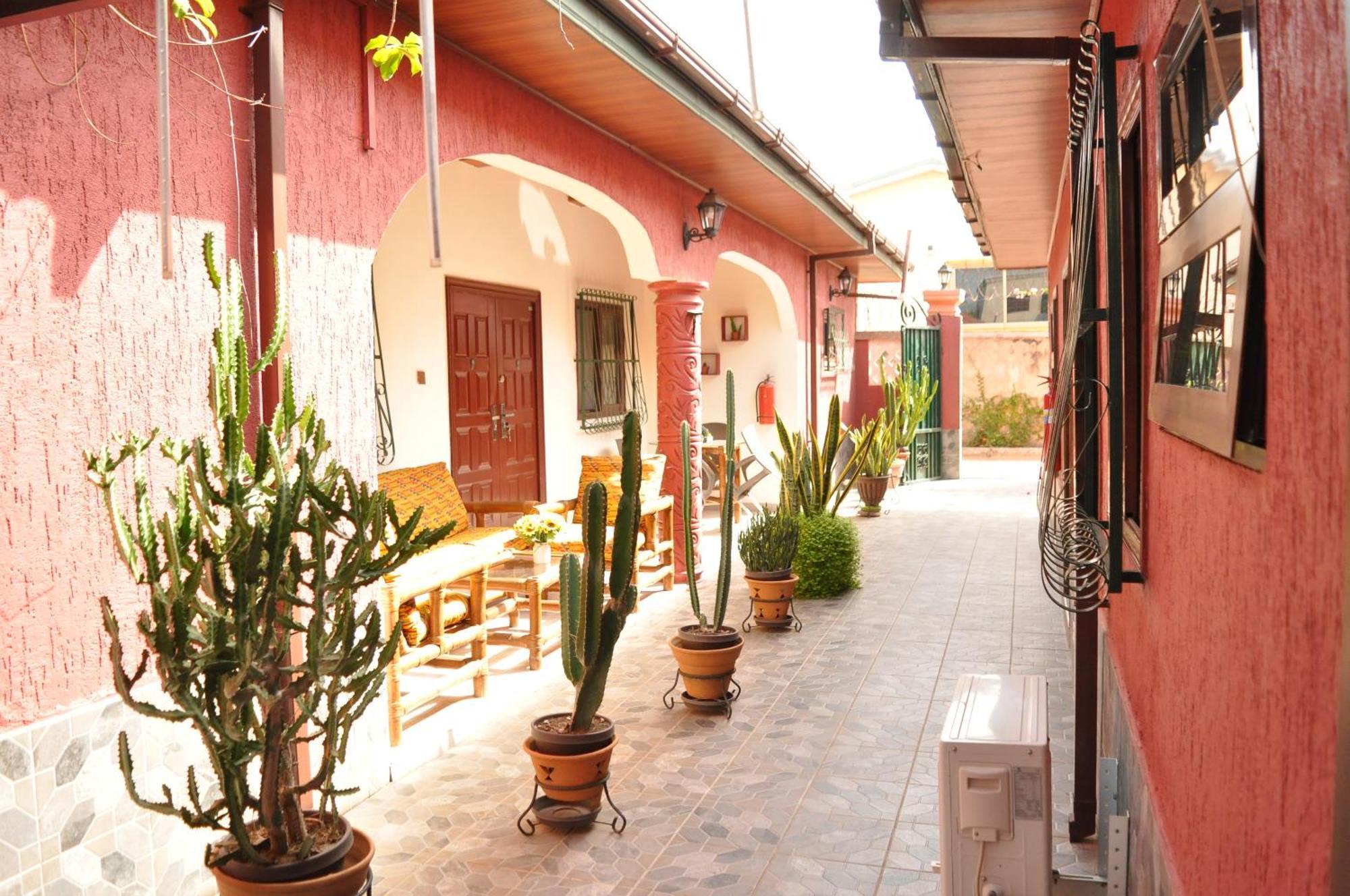 Santa Monica Home Lodge Senchi ภายนอก รูปภาพ