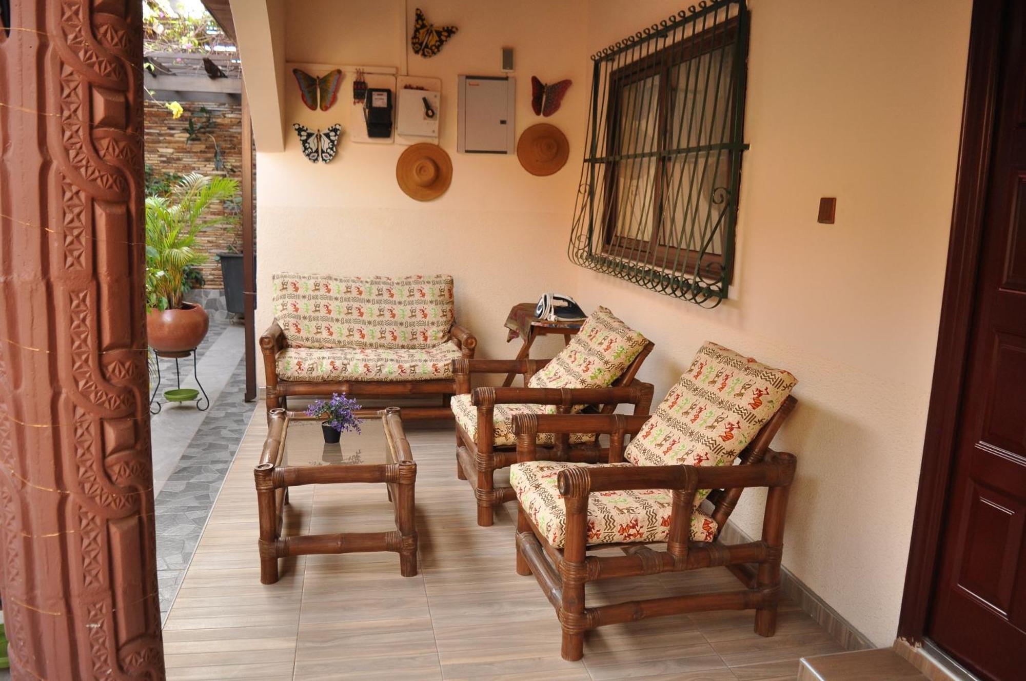 Santa Monica Home Lodge Senchi ภายนอก รูปภาพ